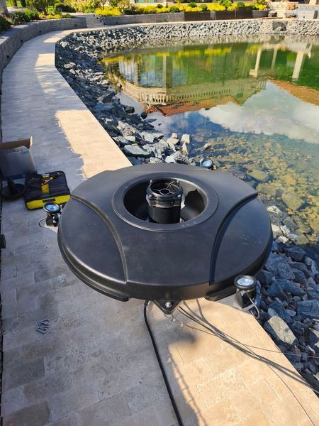 Плавающие фонтаны с динамической подсветкой H2O_502 фото